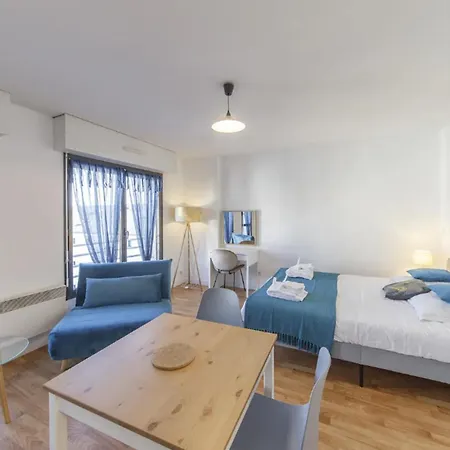 Le Salmson 700m Gare Apartment *