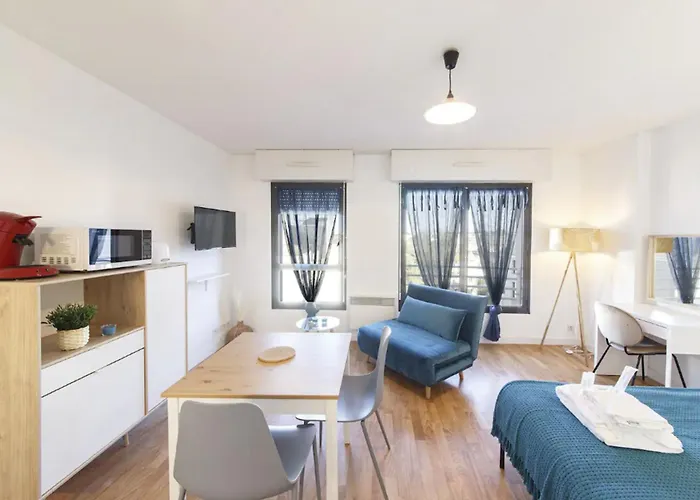 Le Salmson - 700m Gare - * 拉瓦勒